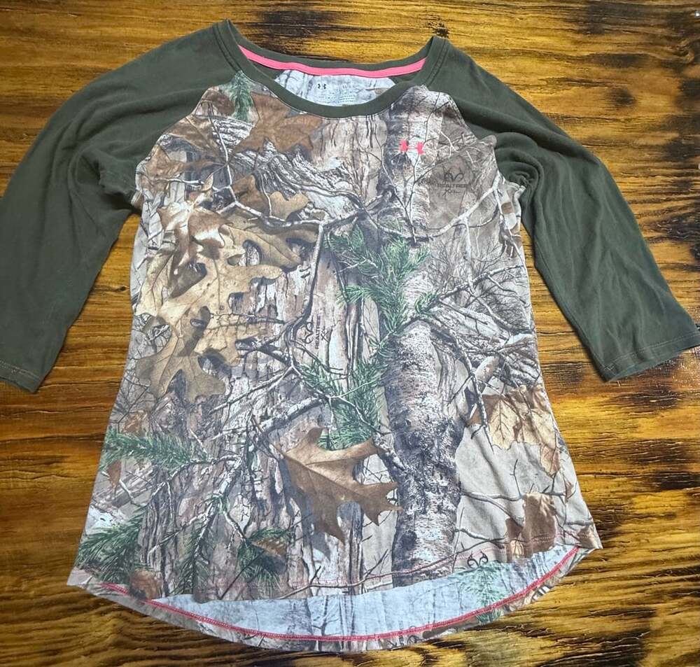 Under Armour HeatGear Realtree Camo 3/4 Sleeve Size LG